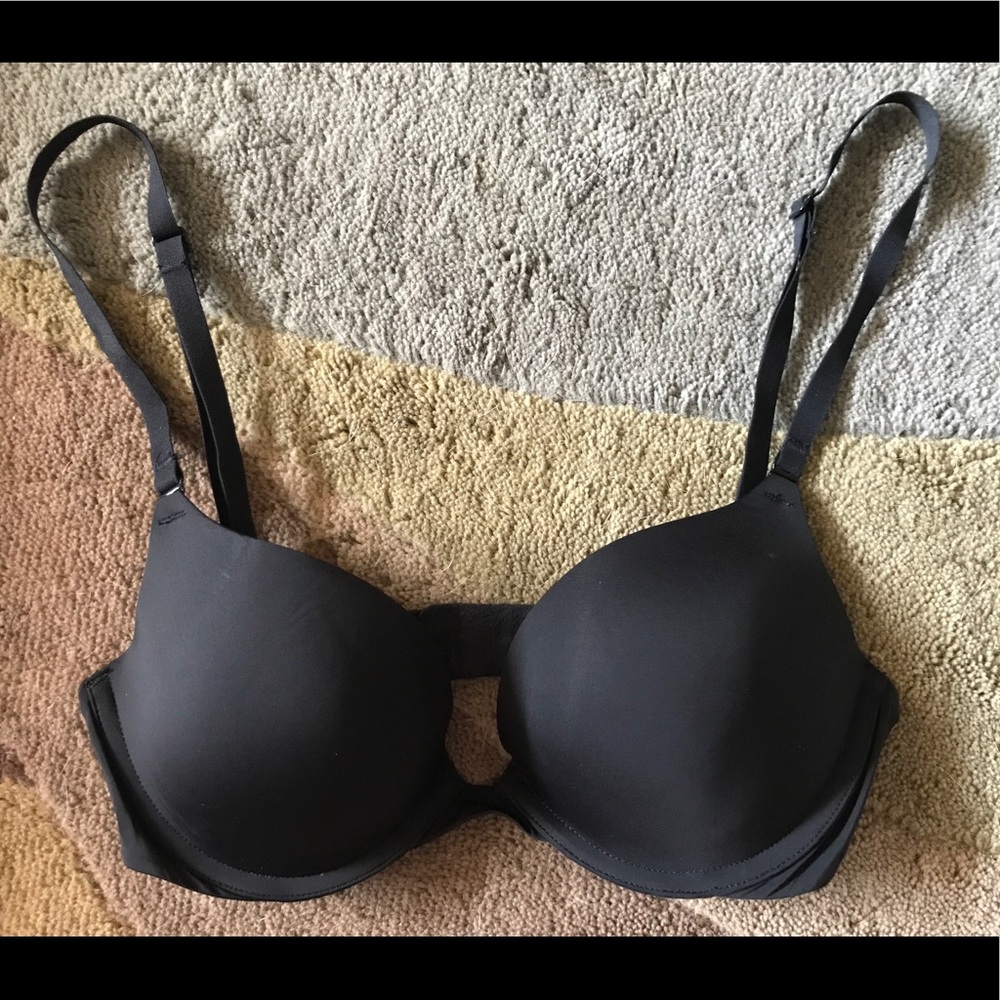 Victoria’s Secret pink push up bra